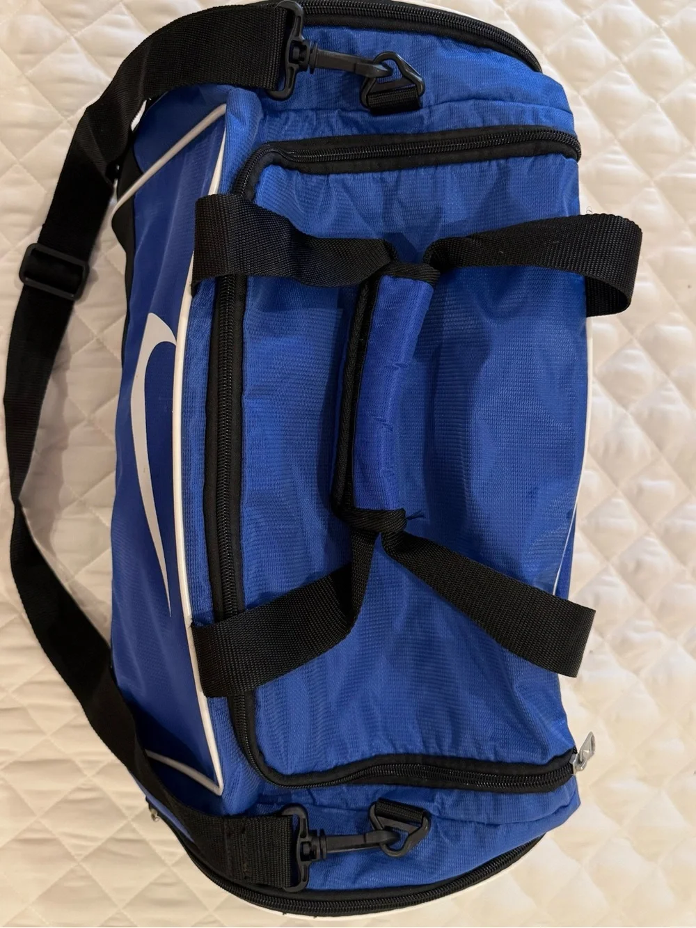 Nike Brasilia Duffel Bag Game Royal Blue Black White Gym Travel Weekender Medium